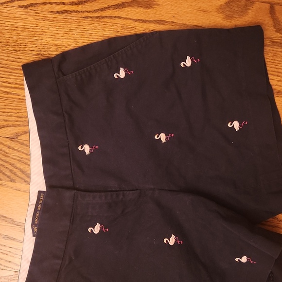 Womens BROOKS BROTHERS navy flamingo shorts 2 - Picture 2 of 4